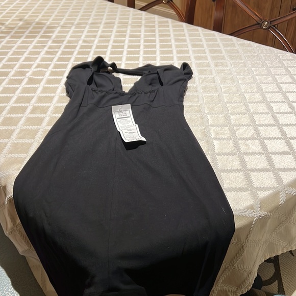 Cache M halter style dress - Picture 5 of 6